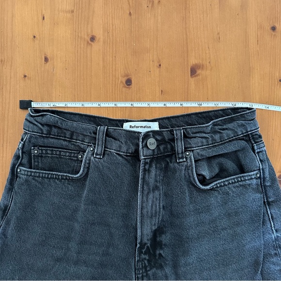 Reformation denim shorts - Picture 4 of 5